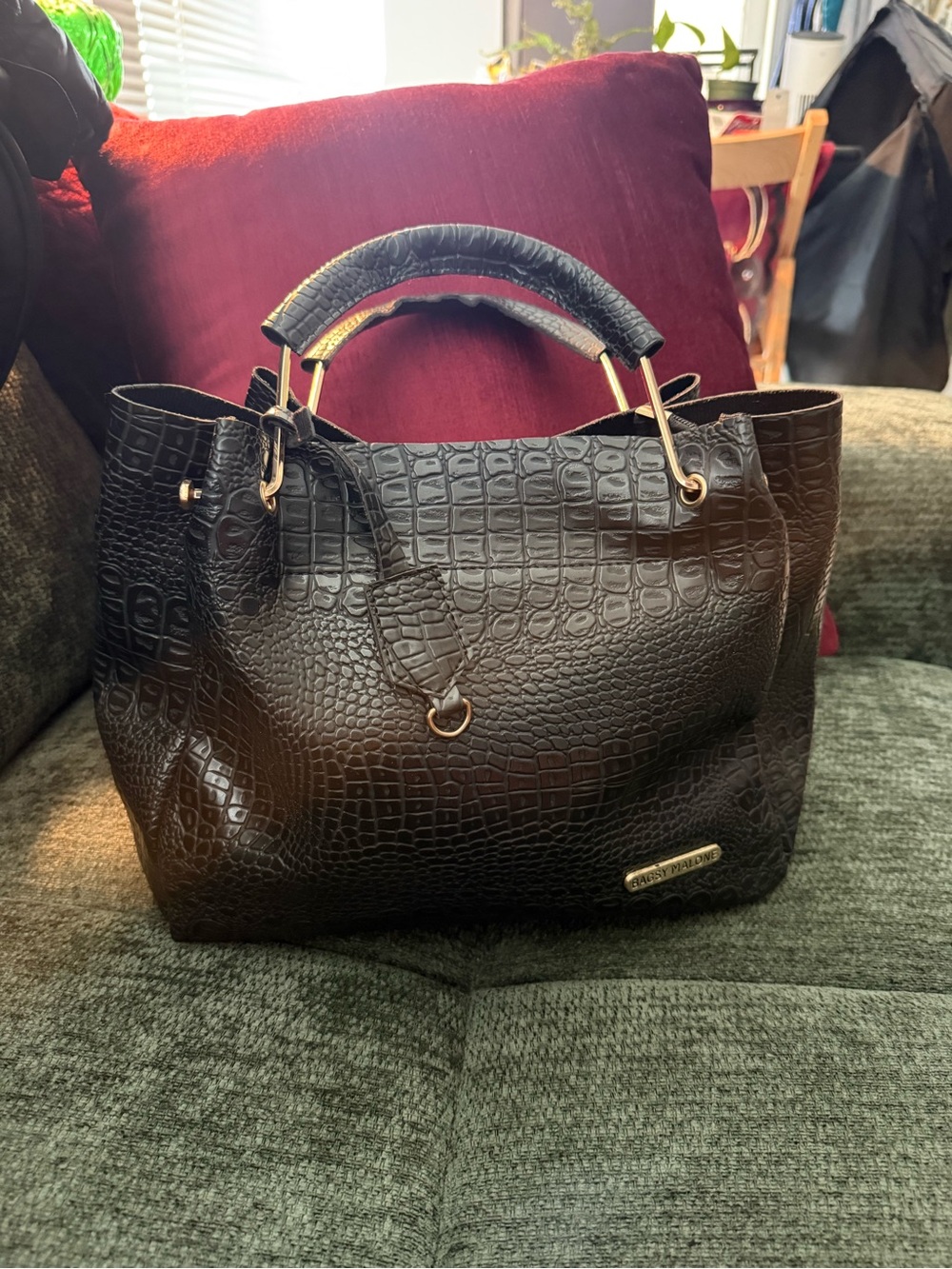Vintage BAGSY MALONE Croc-Embossed Black Structured bag with gold Top Handles